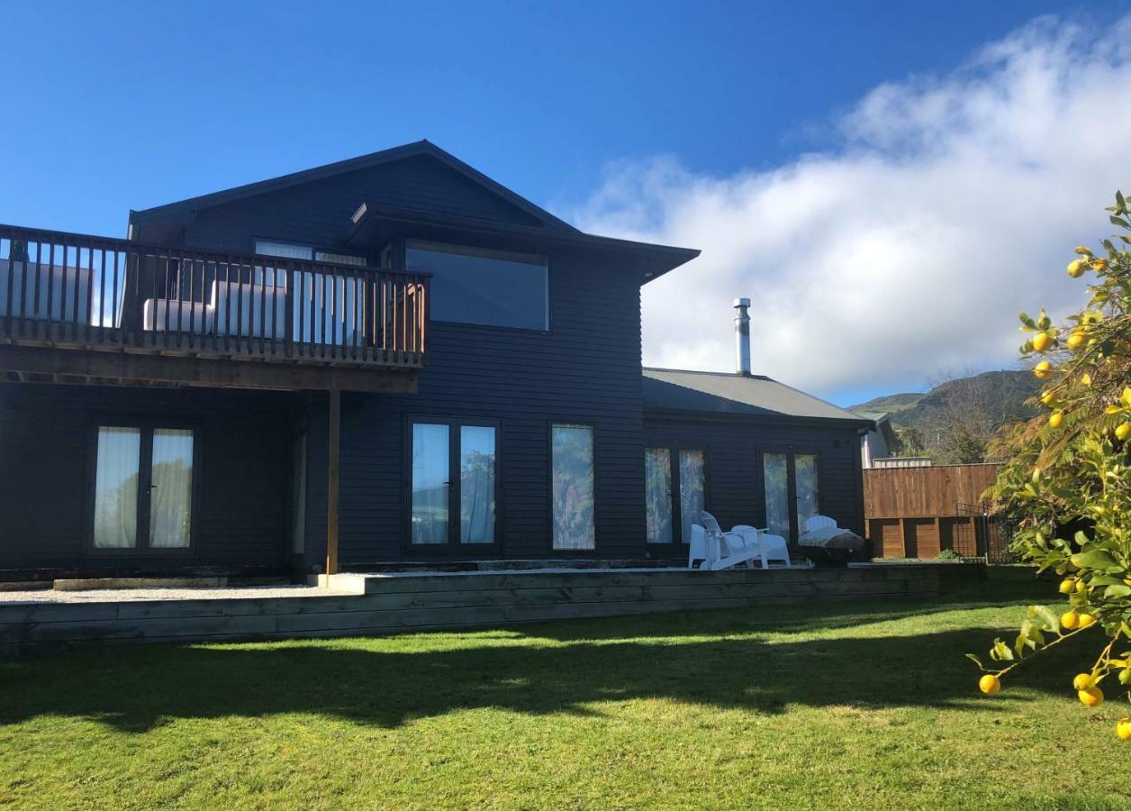 Kinloch Lakeview Lodge - Taupo Ngoại thất bức ảnh