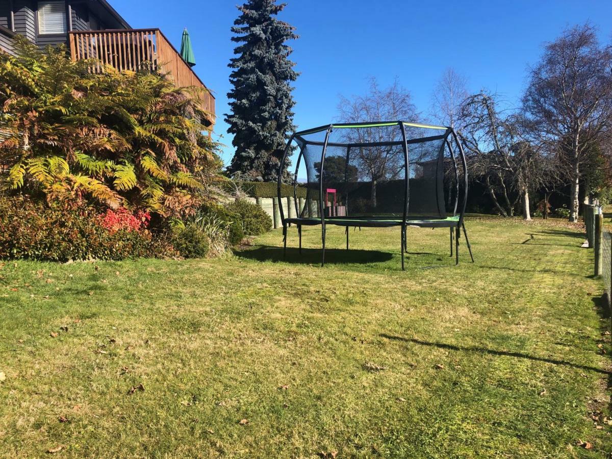 Kinloch Lakeview Lodge - Taupo Ngoại thất bức ảnh